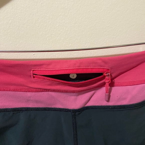 lululemon shorts - Picture 4 of 10